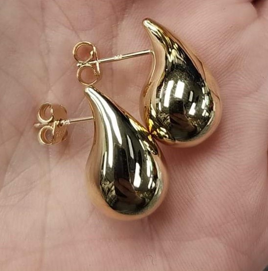 9Y LARGE TEARDROP STUD